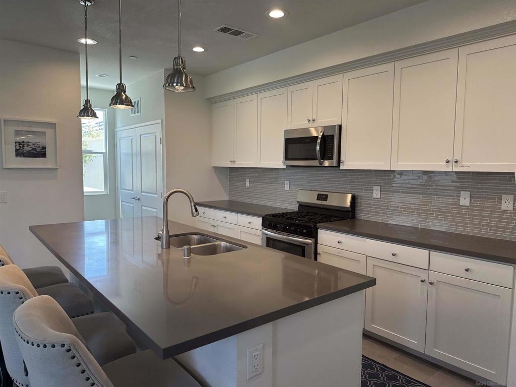 1390 SANTA VICTORIA ROAD, #6