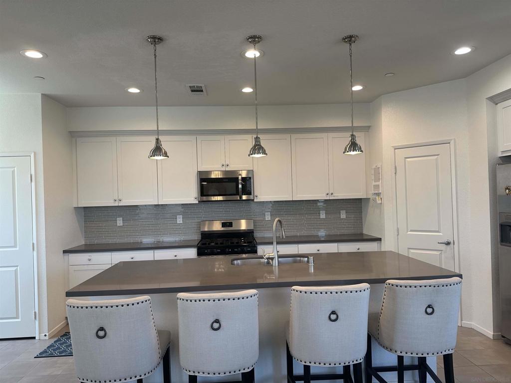 1390 SANTA VICTORIA ROAD, #6