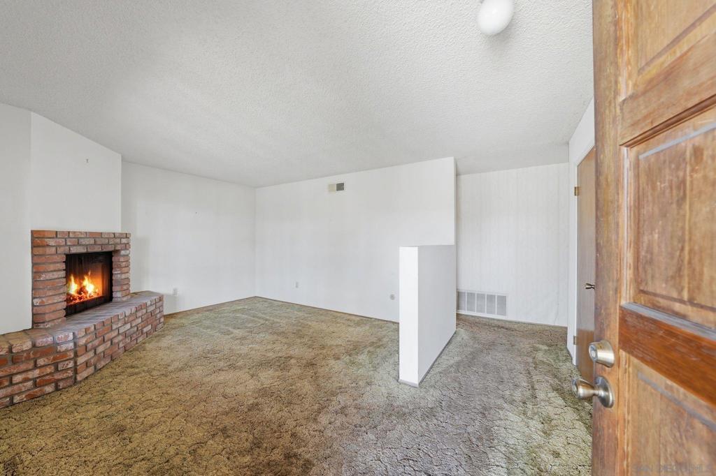 6935 Mandalay RD, San Diego CA 92115