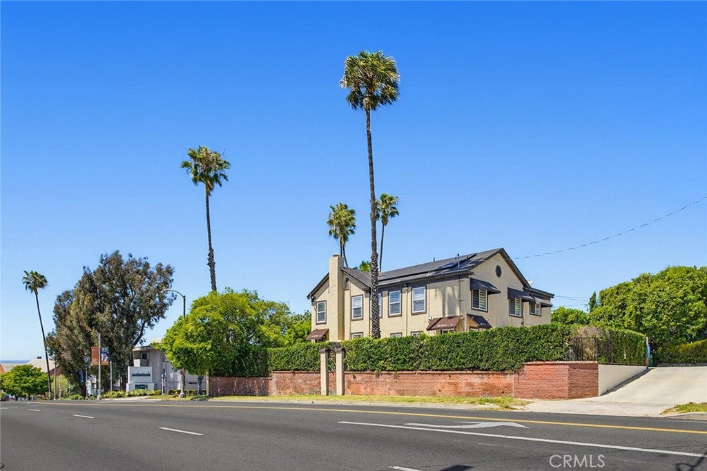 238 S Westmoreland