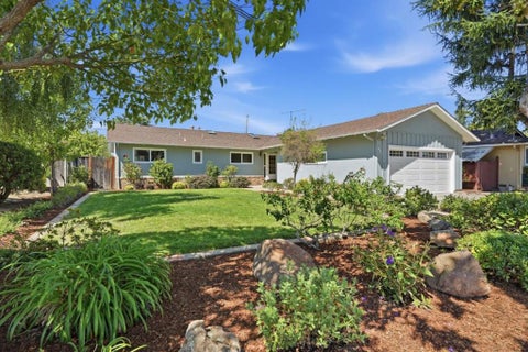 Photo of 941 Chehalis Drive, Sunnyvale, CA 94087 (MLS # ML82057383)