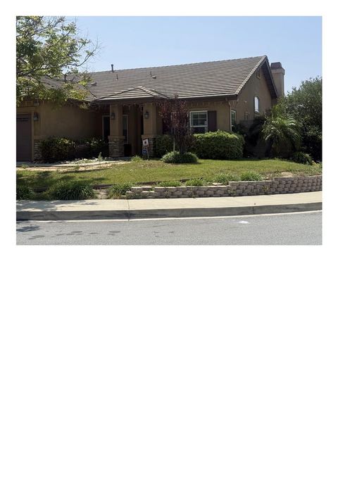 Photo of 14943 Duke LN, Fontana, CA 92336 (MLS # CV26097447)