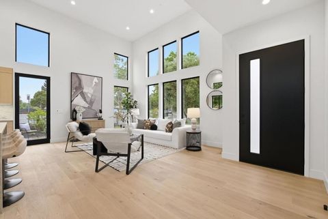 Photo of 702 Ellsworth Place, Palo Alto, CA 94306 (MLS # ML82043078)