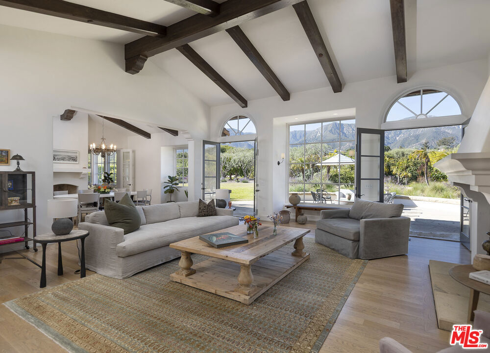 311 Meadowbrook Drive