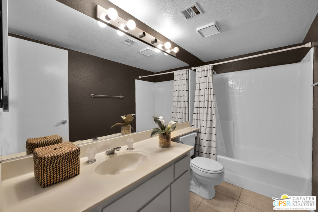 Mesquite Country Clu - Residential