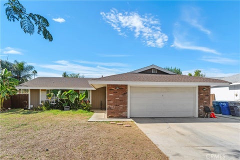 Photo of 7073 New Mexico Dr, Riverside, CA 92506 (MLS # IG26195915)