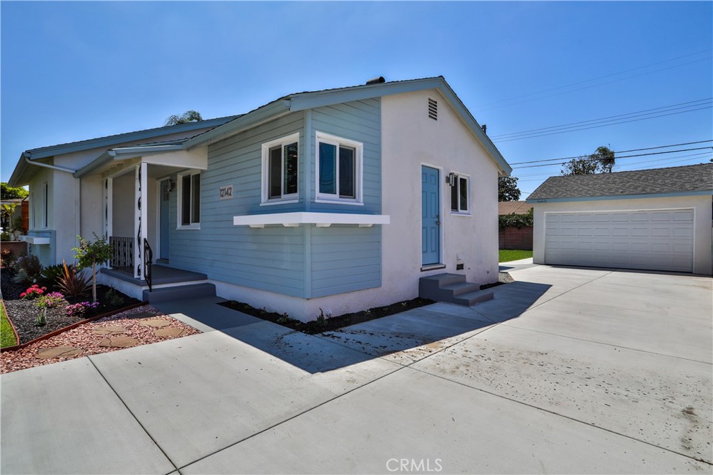 12142 Stanford Avenue