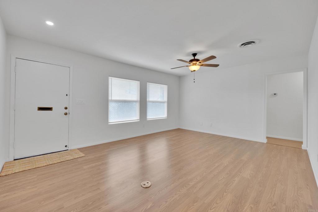 9015 9017 Campo Drive