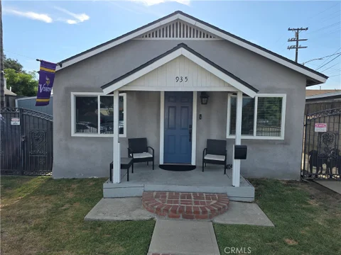 935 S Main St, Pomona, CA 91766 - MLS#: CV26184030