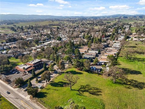 Tiny photo for 55 Via San Carlos, Paso Robles, CA 93446 (MLS # FR26013469)