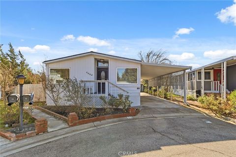 Photo of 55 Via San Carlos, Paso Robles, CA 93446 (MLS # FR26013469)