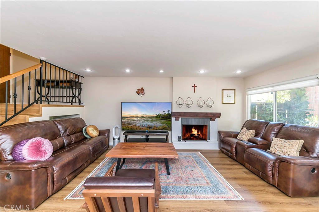 802 W Glenwood Circle
