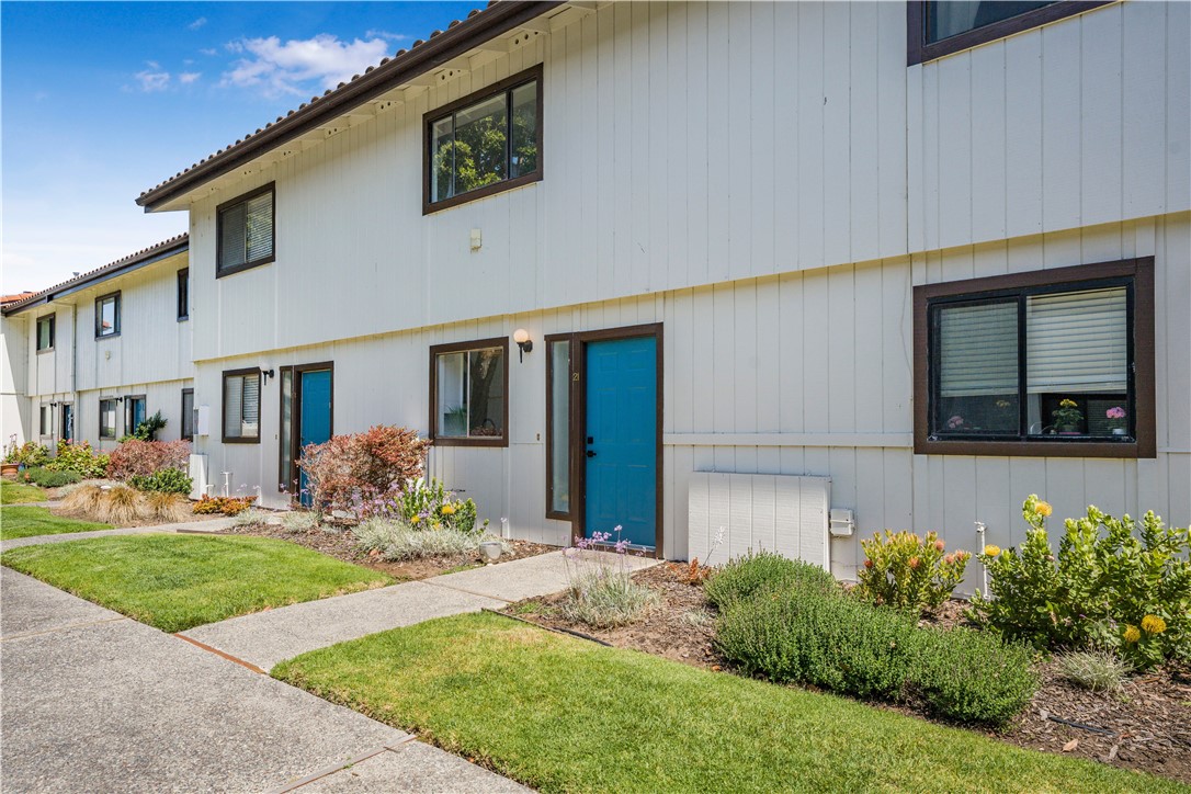 676 N 12th Street 21