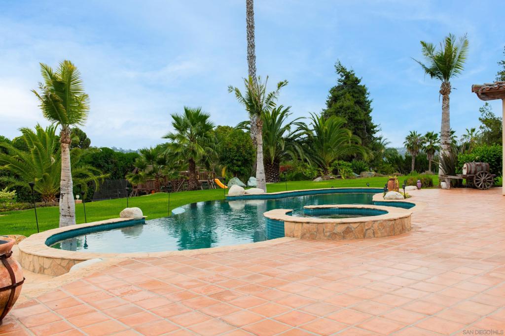 Rancho Santa Fe - Residential