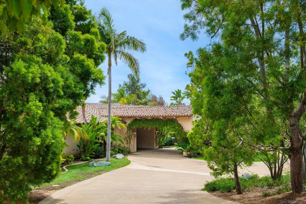Rancho Santa Fe - Residential