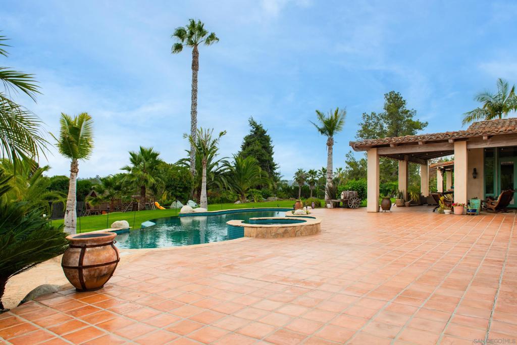 Rancho Santa Fe - Residential