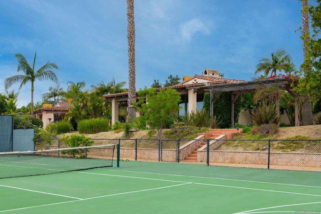 Rancho Santa Fe - Residential
