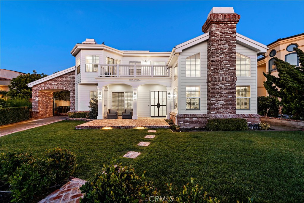 3815 Vista Blanca