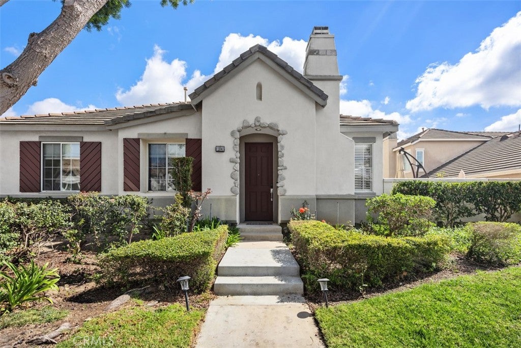 104 Seacountry Lane