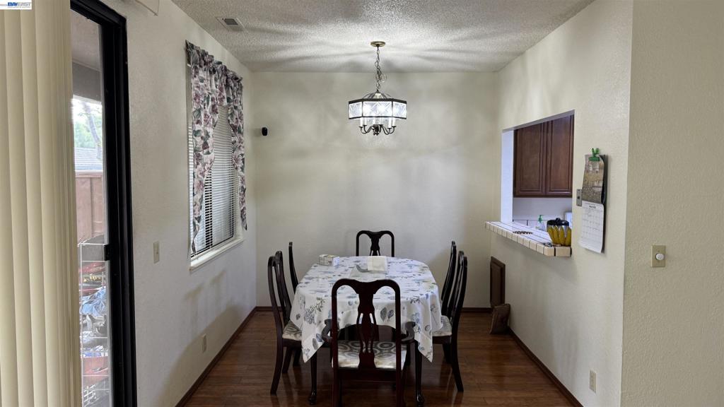 6043 Joaquin Murieta Ave D