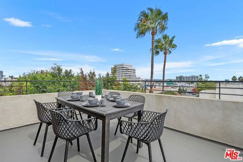 Tiny photo for 11254 Mississippi Avenue, Los Angeles, CA 90025 (MLS # 25586673)