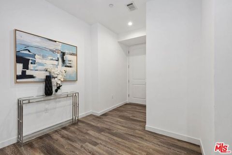 Tiny photo for 11254 Mississippi Avenue, Los Angeles, CA 90025 (MLS # 25586673)