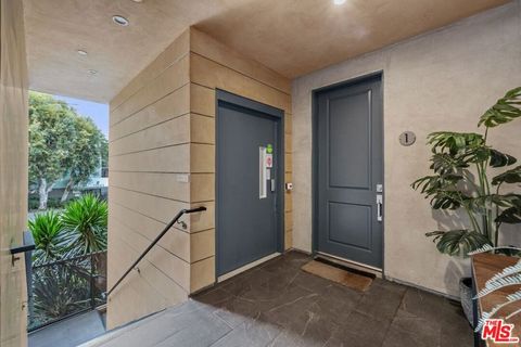 Tiny photo for 11254 Mississippi Avenue, Los Angeles, CA 90025 (MLS # 25586673)