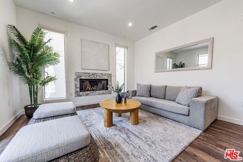 Tiny photo for 11254 Mississippi Avenue, Los Angeles, CA 90025 (MLS # 25586673)