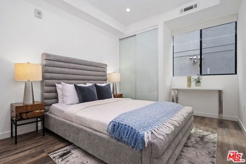 Tiny photo for 11254 Mississippi Avenue, Los Angeles, CA 90025 (MLS # 25586673)