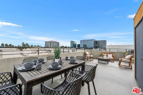 Tiny photo for 11254 Mississippi Avenue, Los Angeles, CA 90025 (MLS # 25586673)