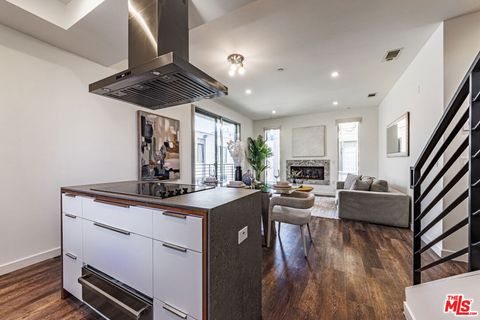 Tiny photo for 11254 Mississippi Avenue, Los Angeles, CA 90025 (MLS # 25586673)