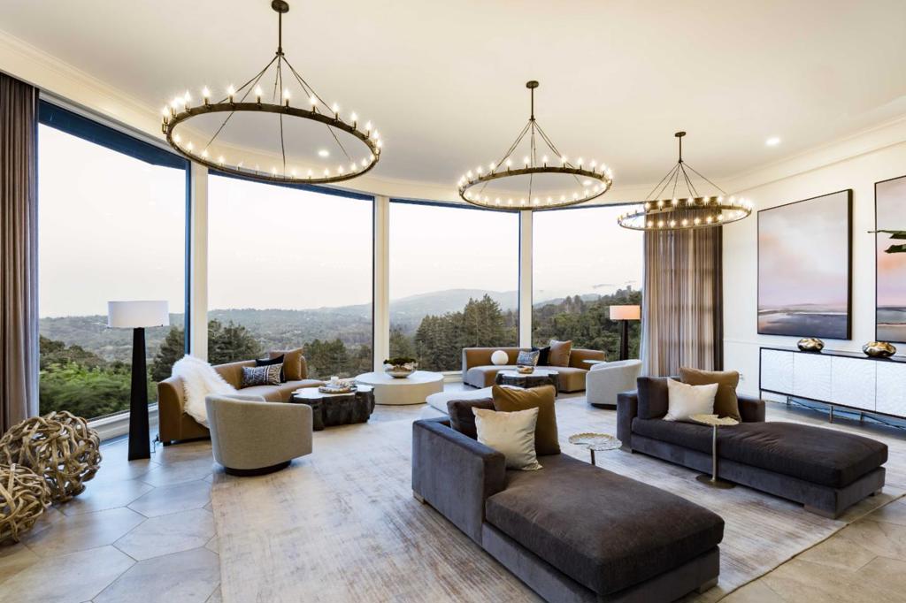 835 La Honda Road