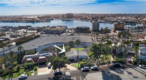 Photo of 2953 Cliff Drive Dr, Newport Beach, CA 92663 (MLS # NP25260857)