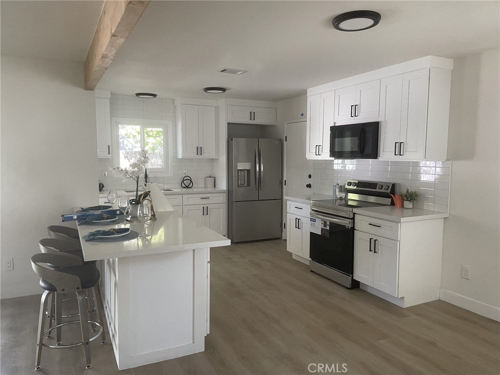 41160 Orange Place