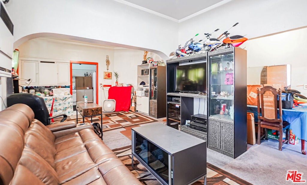 2120 Mozart Street