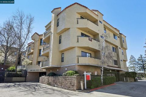 Photo of 1201 Alta Vista Drive #106, Walnut Creek, CA 94596 (MLS # 41126991)