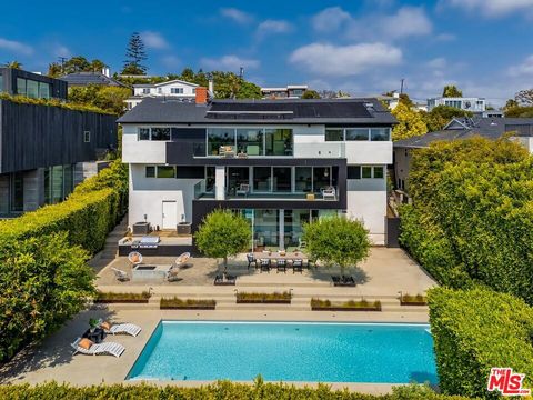1006 Berkeley Street Santa Monica CA 90403