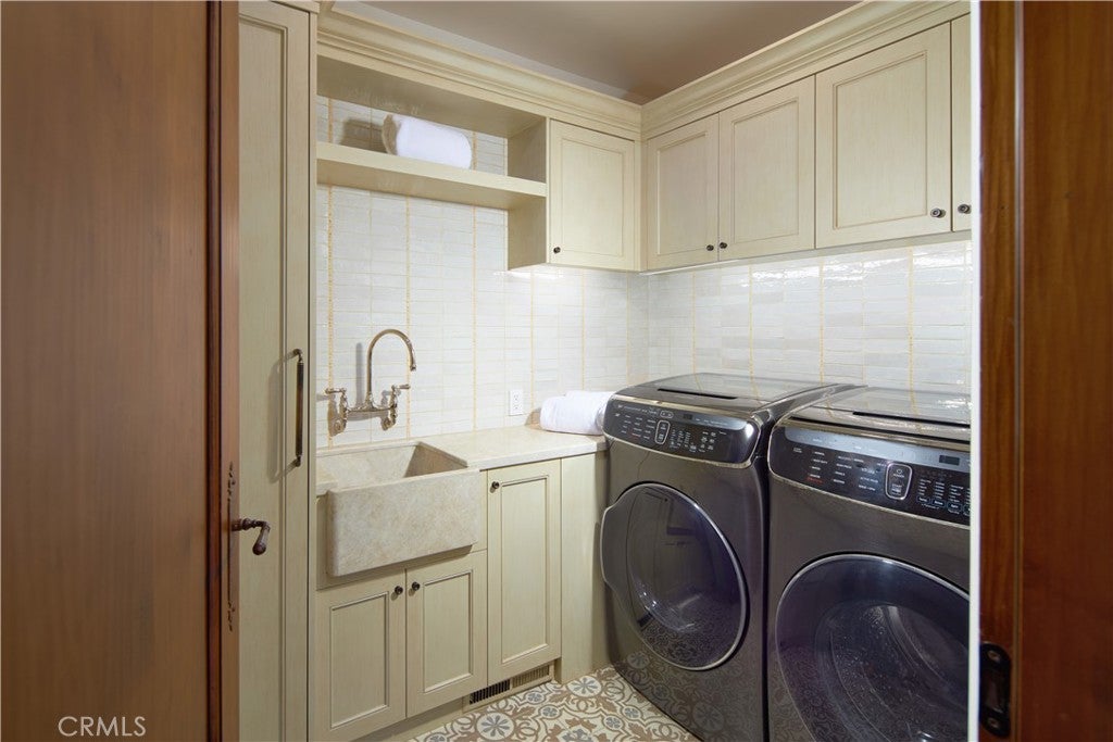 1302 Skyline Drive, Laguna Beach CA 92651 - Photo 24