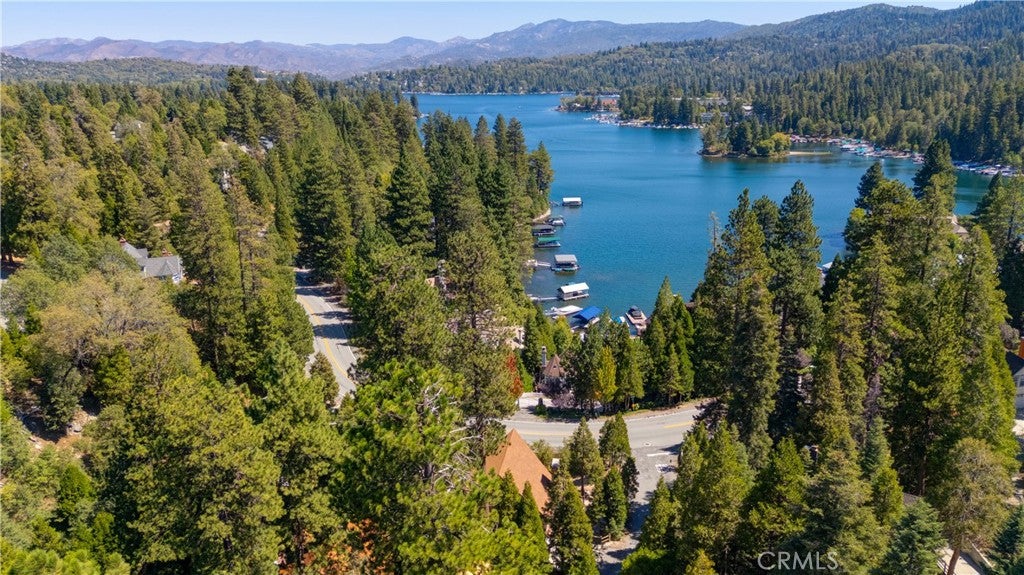 Lake Arrowhead, California, 92352, United States, 4 Bedrooms Bedrooms, ,5 BathroomsBathrooms,Residential,Active,2029756
