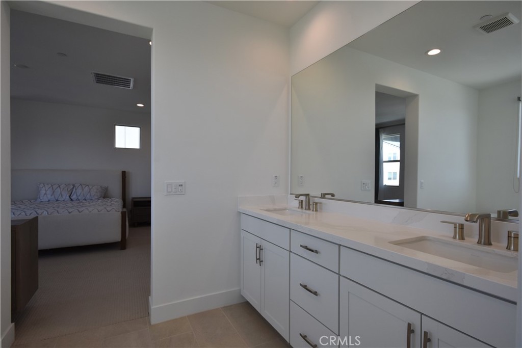 Daybreak at Solis - Residential Lease