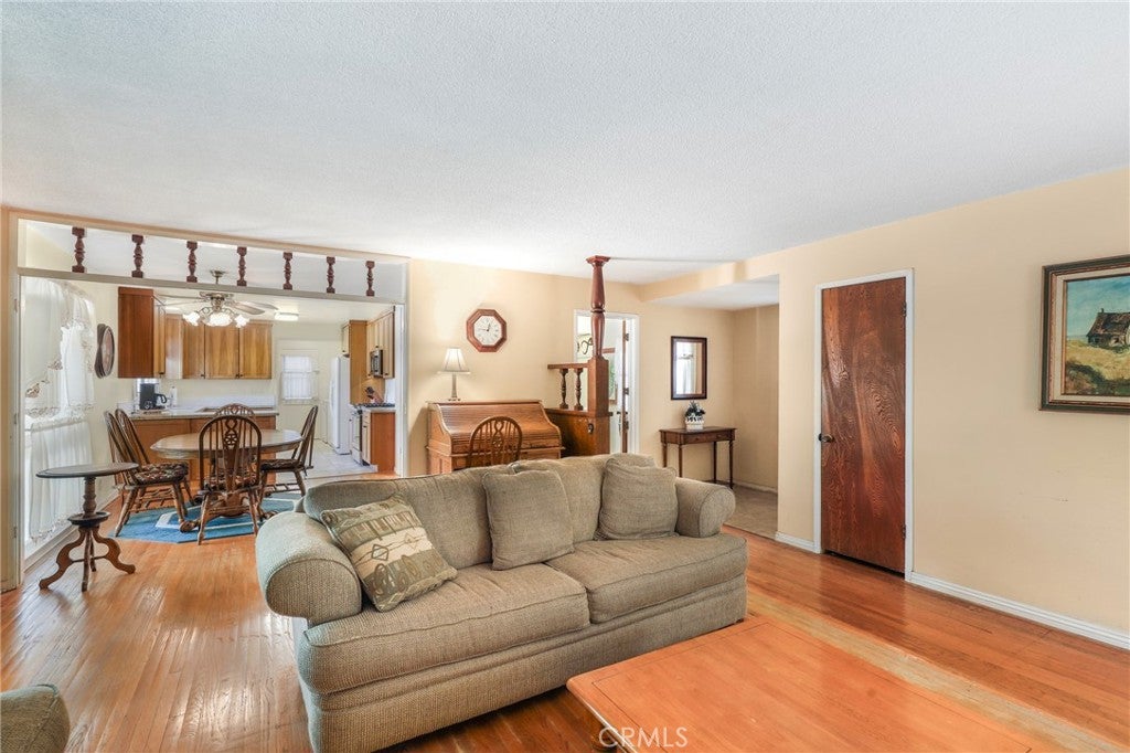 2439 E Paradise Road