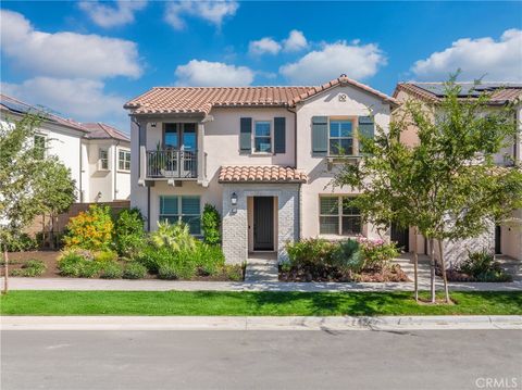 Photo of 124 Sunnyside, Irvine, CA 92618 (MLS # TR26050328)