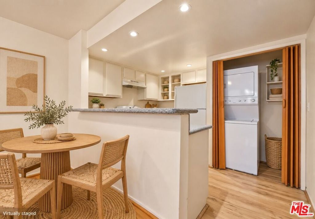558 Evergreen Street 2