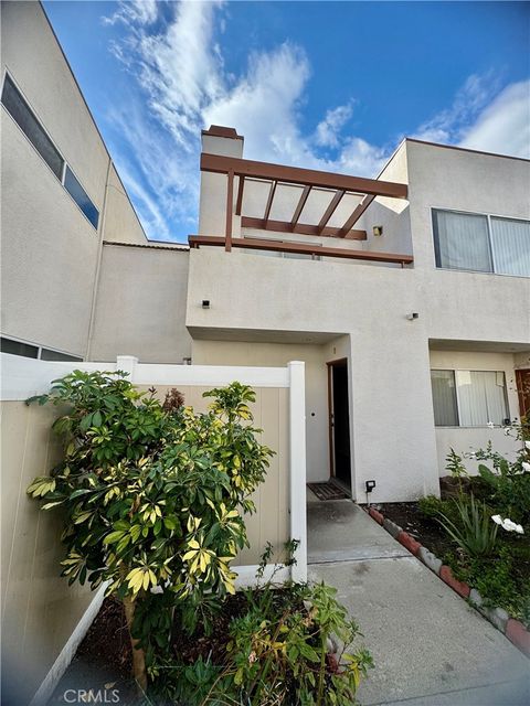 Photo of 20254 E Arrow Hwy #B HWY, Covina, CA 91724 (MLS # WS26105542)