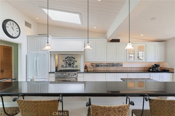 1966 VISTA CAUDAL, NEWPORT BEACH, CA 92660 - Image 5d29f65bb1449479abd0edd47d4e1740/2022008086