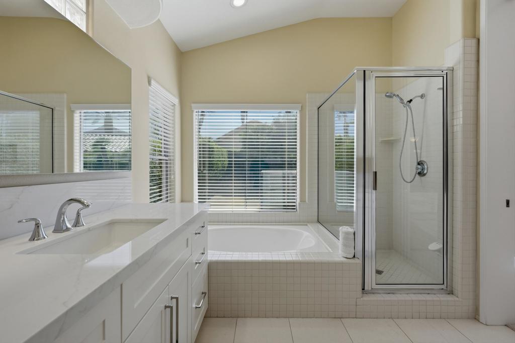 La Quinta Fairways - Residential