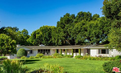 Photo of 279 Santa Rosa Lane, Montecito, CA 93108 (MLS # 26838741)