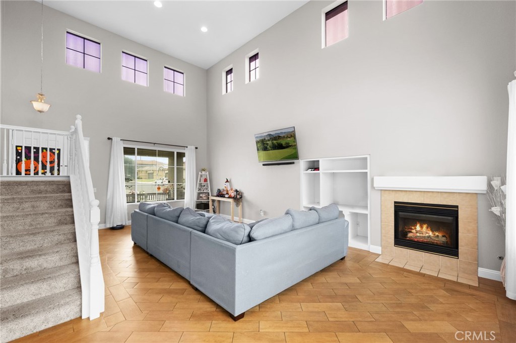 Properties 2 43195 Martina Court