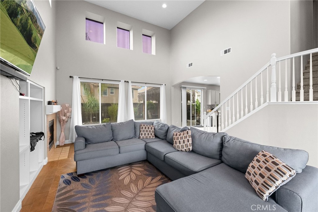 Properties 3 43195 Martina Court