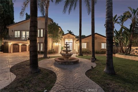 22851 Calvert Street Woodland Hills CA 91367